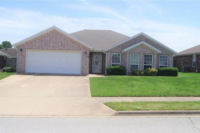 property at 4005 SW Carriageway Ave
