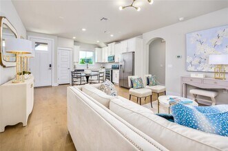 142 Volterra Ln in Dripping Springs, TX - Building Photo - Building Photo