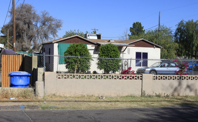 Papago Square in Phoenix, AZ - Building Photo - Building Photo