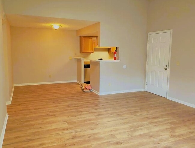 8225 Fairmount Dr, Unit 6-207 in Denver, CO - Building Photo - Building Photo