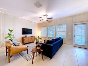 4724 Tuscan Loon Dr in Tampa, FL - Foto de edificio - Building Photo