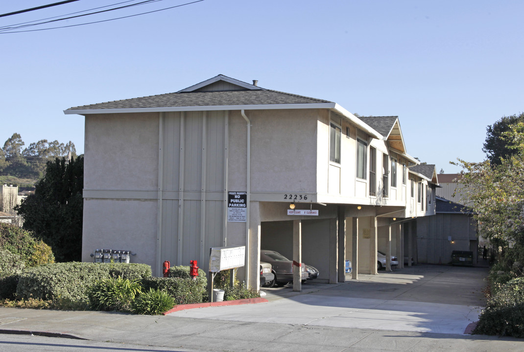 22236 Main St in Hayward, CA - Foto de edificio