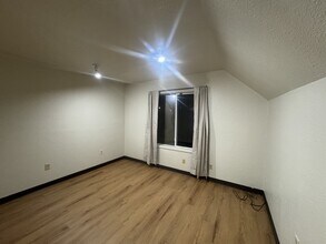 321 Shelden Ave, Unit 1 in Houghton, MI - Building Photo - Building Photo