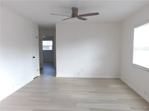 1 Pennsylvania St in Beverly Hills, FL - Building Photo - Building Photo