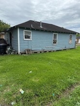 2238 Hutton St in Houston, TX - Building Photo - Building Photo