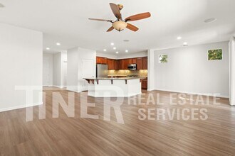 9656 Oakham Way in Elk Grove, CA - Building Photo - Building Photo