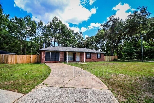 5203 Spring St in Pace, FL - Building Photo - Building Photo