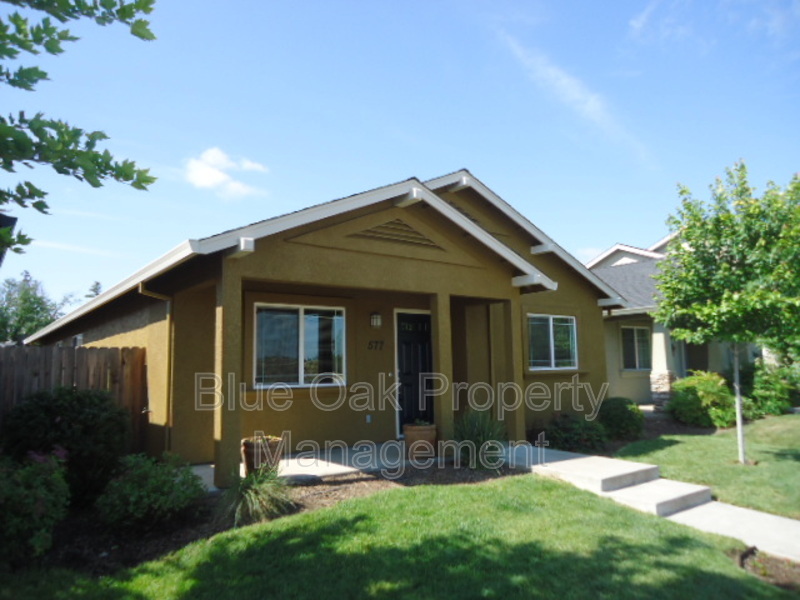 577 E Eaton Rd in Chico, CA - Building Photo