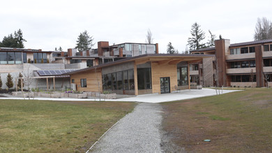 Lilac Townhomes in Bainbridge Island, WA - Building Photo - Building Photo