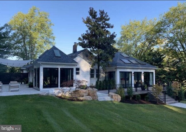 property at 15841 York Rd