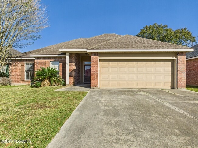 236 Shadowbrush Bend in Lafayette, LA - Building Photo - Building Photo