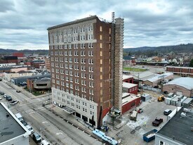 605 9th St in Huntington, WV - Building Photo