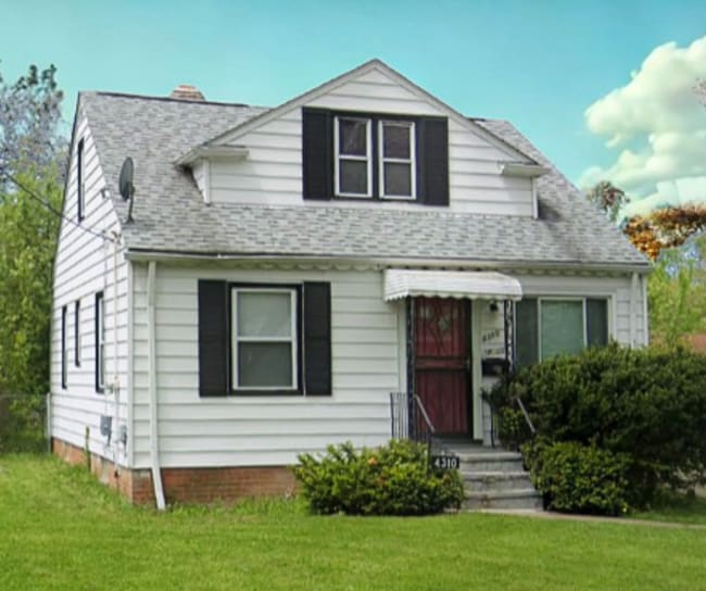 property at 4310 E 163rd St