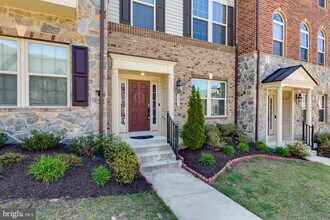 7311 Taylor's Hill Ln in Severn, MD - Building Photo - Building Photo