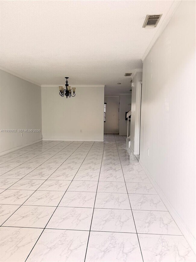 6880 SW 158th Ct in Miami, FL - Building Photo - Building Photo