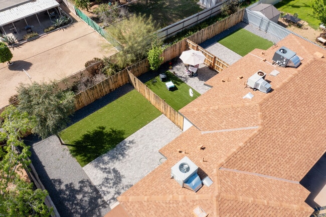 Hubbell in Phoenix, AZ - Building Photo - Building Photo