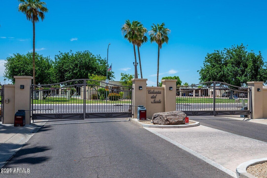14002 N 30th Ln in Phoenix, AZ - Building Photo