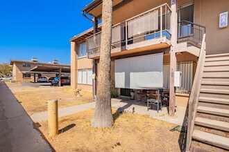 2413 W Hazelwood St in Phoenix, AZ - Building Photo - Building Photo