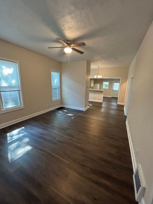 940 W Brower St in Springfield, MO - Building Photo - Building Photo