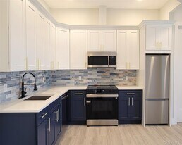 82-19 Northern Blvd in Queens, NY - Building Photo