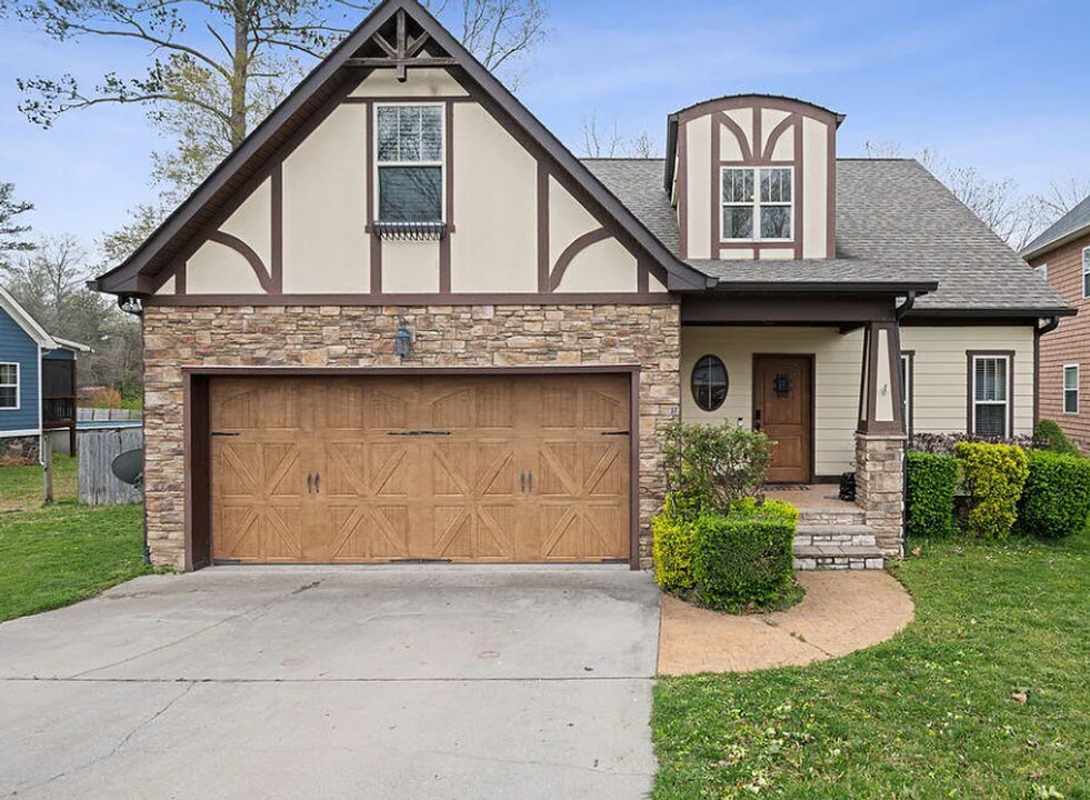 1857 Holly Oak Ln in Chattanooga, TN - Building Photo