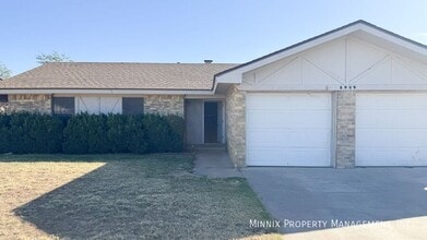 5909 16th St in Lubbock, TX - Building Photo - Building Photo