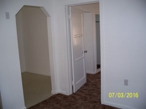 41325 National Trails Hwy in Daggett, CA - Foto de edificio - Building Photo