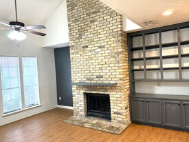 3149 O'Neal Ln in Baton Rouge, LA - Building Photo