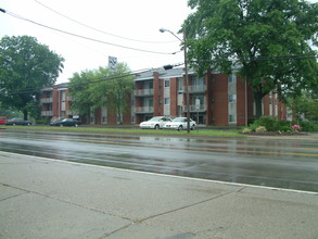 Circle Park Apartments in Florence, KY - Building Photo - Building Photo