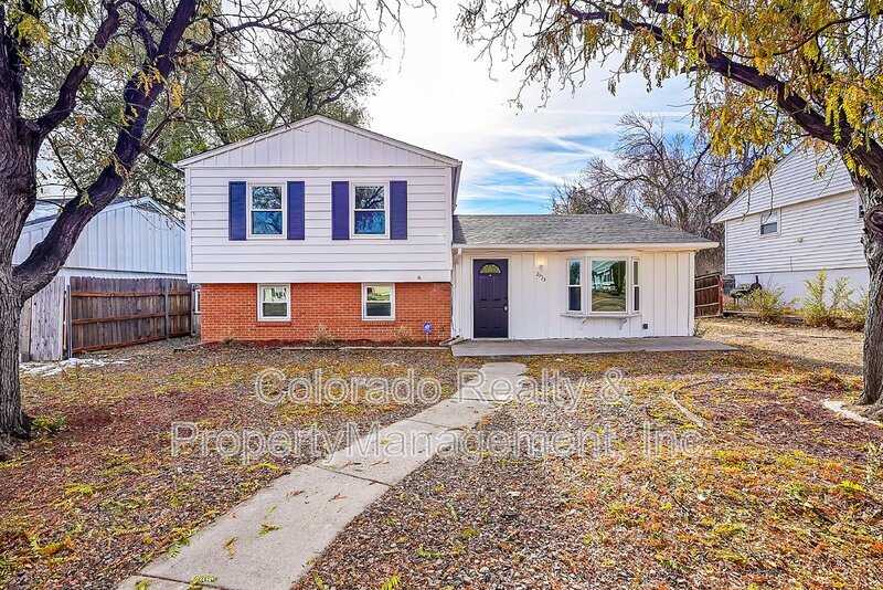 2923 Hayman Terrace in Colorado Springs, CO - Building Photo