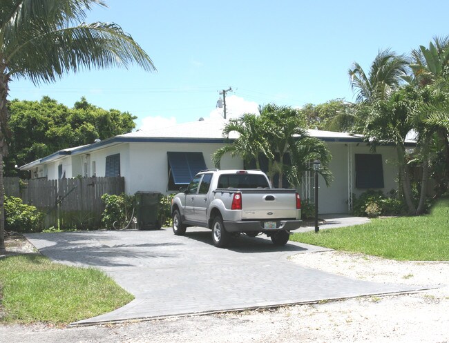 921 Mckee Ln in Delray Beach, FL - Building Photo - Building Photo