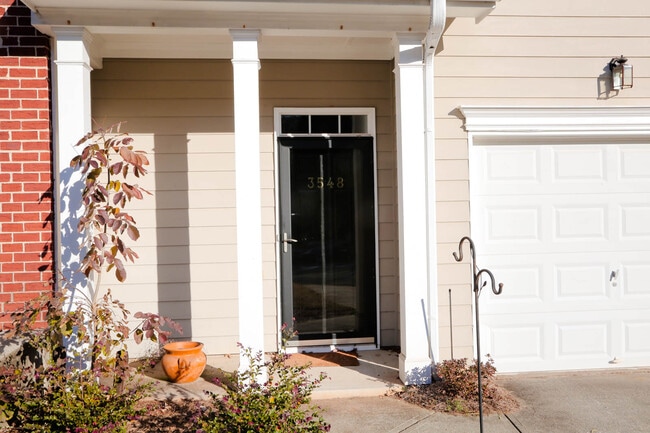 property at 3548 Lantern View Ln