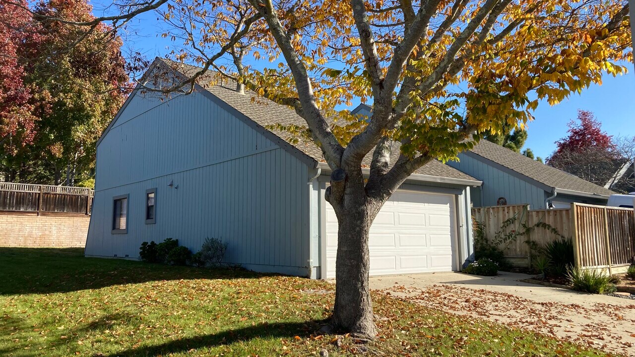 2831 Casa de Vida Dr in Aptos, CA - Building Photo