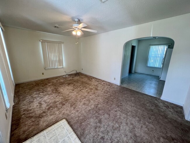 614 W Iowa Ave in Enid, OK - Building Photo - Building Photo