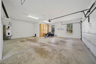 4068 TX-105 in Navasota, TX - Building Photo - Building Photo