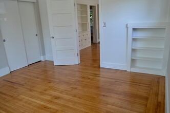 568 Merrimac St in Oakland, CA - Building Photo - Building Photo