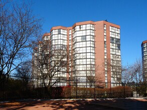 Sherobee Apartments in Mississauga, ON - Building Photo - Building Photo