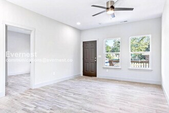 1617 Roanoke Ave in Chattanooga, TN - Foto de edificio - Building Photo