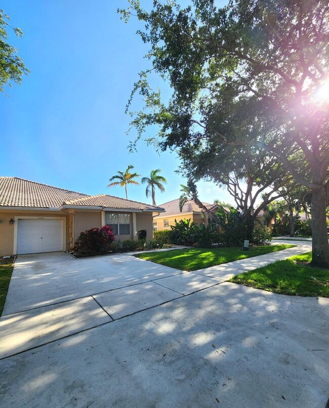 2488 Coral Trace Pl in Delray Beach, FL - Building Photo - Building Photo