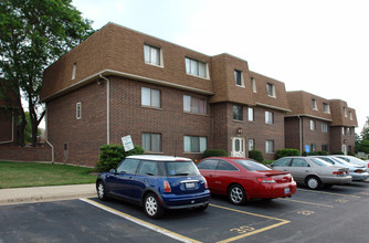 Long Valley in Palatine, IL - Building Photo - Building Photo