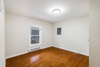 112 Sunnyside St in Staunton, VA - Building Photo - Building Photo