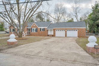205 Hampton Ave in Belvedere, SC - Building Photo - Building Photo