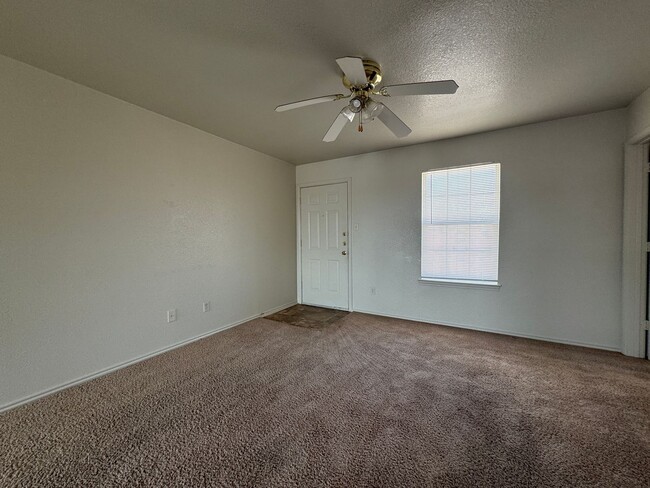 5706 Redstone Dr in Killeen, TX - Building Photo - Building Photo