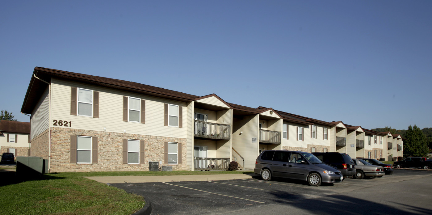 Osage Estates Apartments in Pacific, MO - Foto de edificio