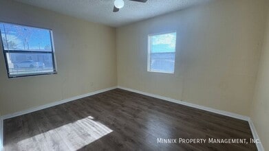 4104 35th St in Lubbock, TX - Foto de edificio - Building Photo