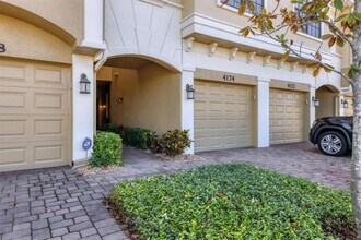 4174 Overture Cir in Bradenton, FL - Foto de edificio - Building Photo