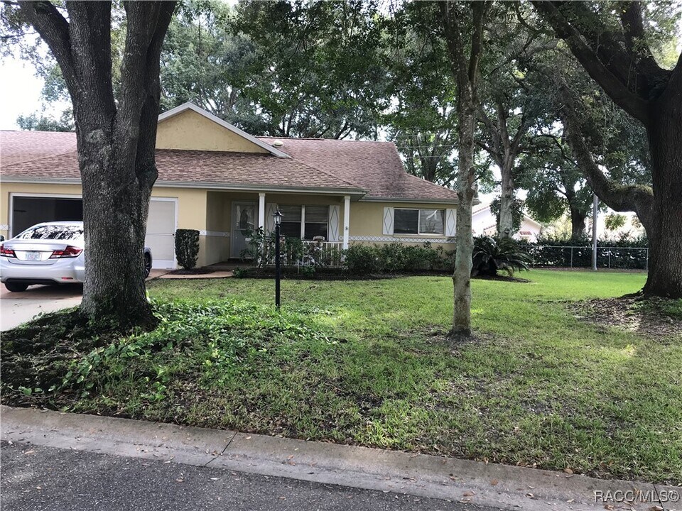 9257 SW 82nd Terrace in Ocala, FL - Building Photo