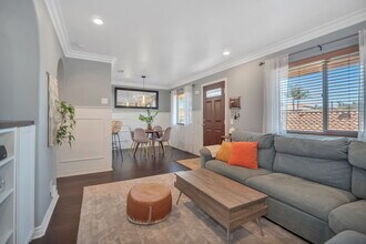 2736 B St, Unit 204 in San Diego, CA - Foto de edificio - Building Photo