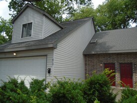 615 N 4th St in Manhattan, KS - Building Photo