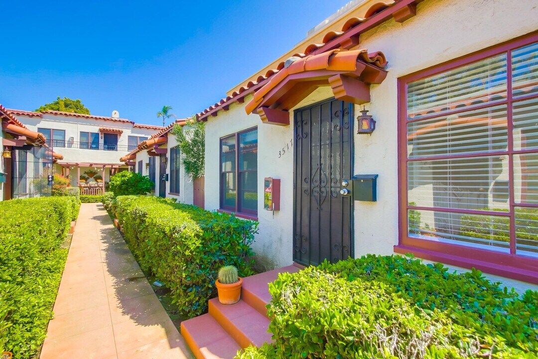 3517 Sixth Ave in San Diego, CA - Building Photo